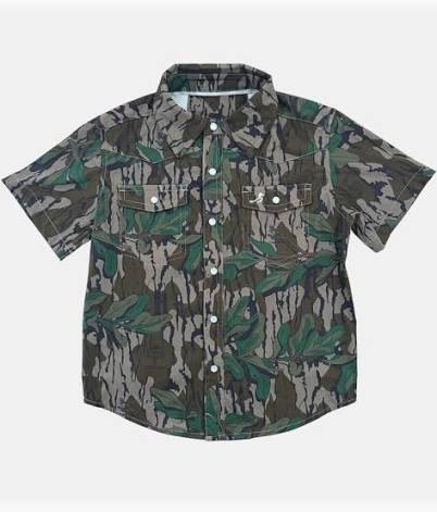 Velvet Fawn Cooper Preformance Field Shirt in Mossy Oak/Green Leaf - Kids on King